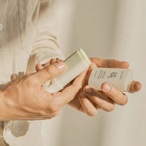 مزایای استفاده از ضدآفتاب استیکی بیوتی اف جوسان: