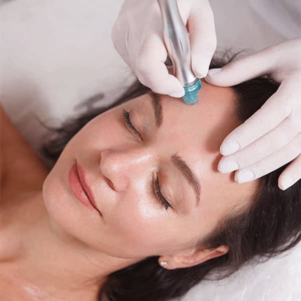 فیشیال صورت با دستگاه هیدروفیشیال 8 کاره پلاژن دار